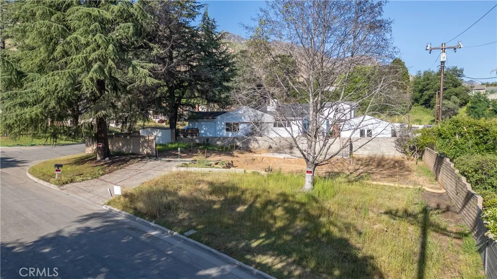 3718 El Sereno Avenue, Altadena, California 91001 home-pic-2
